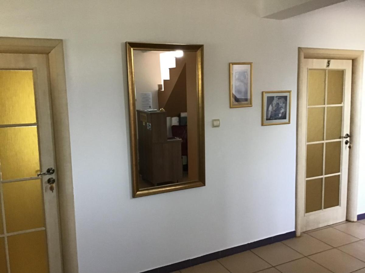 Villa Siret Sendreni Bagian luar foto